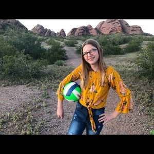 Meet your Posher, Devin